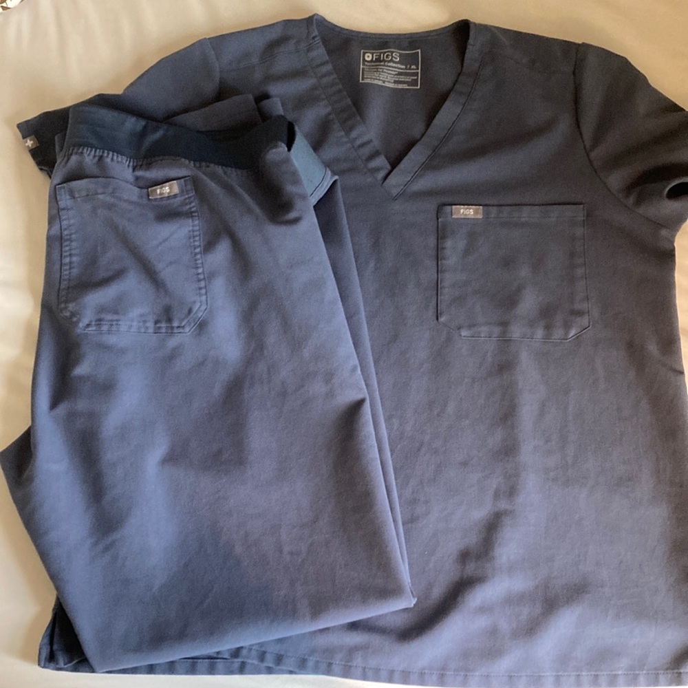FIGS scrubs